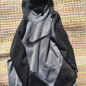Nike Grey & Black hoodie !